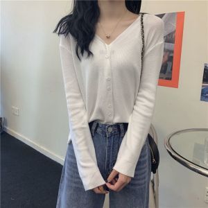 IELGY Korean style V-neck long-sleeved knitted outer shirt for women