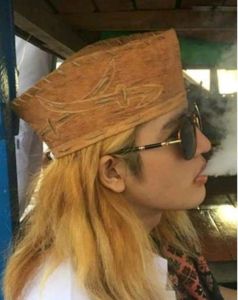 Pecic Habib Bahar & Songkok Pria: Desain Tradisional dan Aksesoris