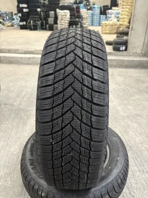 ยางรถยนต์ 215/60R16 ยางปี25 ยางใหม่ รับประกัน​ความพอใจ​คืน​ได้​ภายใน​7​วัน​
