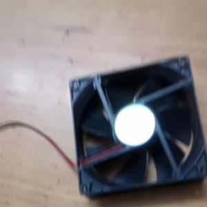 Quạt thông gió tủ điện 24 VDC Kt 9x9x2.5 Cm