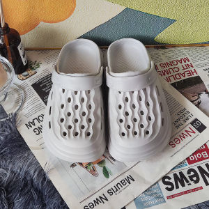 [Free Shipping] Mens Summer Flat-Heeled Couples Thick-Soled Non-Slip Clogs Garden Shoes Closed-Toe Beach Sandals for Men and Women