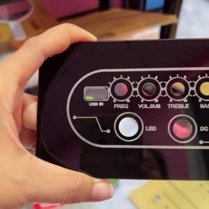 เพลทลำโพงบลูทูธบริการออกแบบเพลทงานไฟ+ปรีไมค์ ออกแบบตามสไตล์ลูกค้า แจ้งขนาดมาทางแชทเพื่อคอนเฟิร์มแบบราคาขึ้นอยู่กับขนาดงานคะ😊