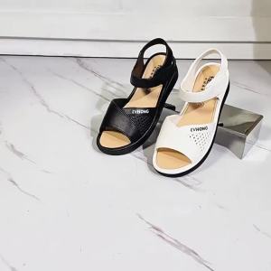 [Free Shipping] New Summer WomenS Sandals For Middle-Aged Mothers Flat Comfortable Casual Soft Sole Non-Slip Suitable For Elderly And Grandmothers