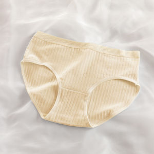 [Local Seller] Japanese Young Lady Simple Mid-Waist Panties Women Seamless Underwear Cotton Crotch爆款纯色日系少女纯棉内裤