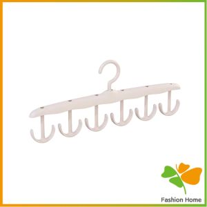 FASHION ไม้แขวนเสื้อ กันลื่น ใช้งานง่าย ไม้แขวนเสื้ออเนกประสงค์ Clothes hanger