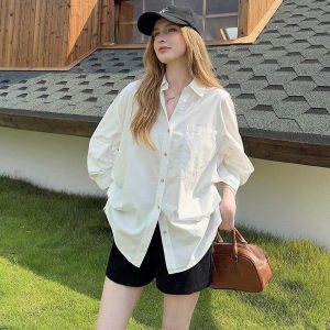 White Vintage-style V-neck Mid-sleeve Shirt Korean Style Versatile Look Sophisticated Slimming Trendy Top