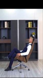 {NEW DESIGN} Modern meeting simple office chair reclining back light luxury boss chair can be lifted and adjusted comfortable and sedentary