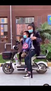 Đai xe máy cho bé từ 1-10 tuổi có dây đeo chắc chắn an toàn khi ngồi trước hay sau xe máy
