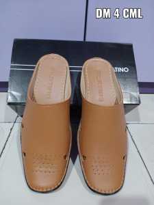 Platino Sandal Selop Mocassin Kulit Premium DM04D | Sandal Selop Kulit Pria Platino | Sandal Selop Pria Kulit | Sandal Selop Pria Terbaik | Sandal Selop Pria Premium Kulit | Sandal Selop Kulit Sapi | Sandal Selop Bustong Pria | Sandal Selop Bustong Kulit