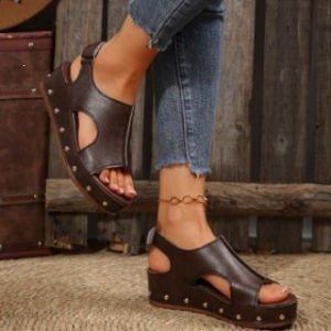 [Free Shipping] New Plus-Size WomenS Shoes: Platform Sandals With Thick Soles And Wedge Heels Featuring A Velcro Closure Large Size And Studded Open-Toe Design