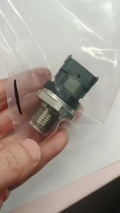 1/4 PCS 0281006086 Diesel Common Rail CR Fuel Injection Regulator Pressure Sensor ME229553 For MITSUBISHI Bb-osch
