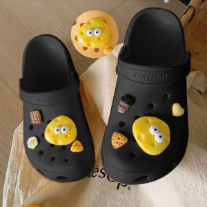 LKfashion จัดส่งที่รวดเร็ว รองเท้าแตะหัวโต มีสายรัดส้นให้ด้วยน๊า น้ำหนักเบาระบายอากาศได้ดีใส่สบาย สามารถแมทช์ได้ทุกการแต่งตัว สายแฟชั่นไม่ควรพลาด