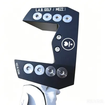 Phòng thí nghiệm golf lớn màu đen Bull mezz.1 Câu Lạc Bộ Golf Golf Putter công nghệ cao Putter với zero mô-men xoắn và tự động cân bằng