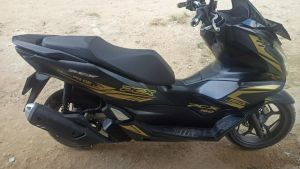 Sticker PCX 160 HITAM Cutting Stiker New Pcx Gold