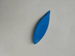 กระสวยถักแท็ตติ้ง พลาสติกปลายแหลม 6.5 ซม