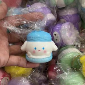 STV Gantungan kunci squisy motif sanrio macaron
