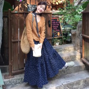 COD French retro floral skirt womens spring new high waist and thin hip a-shaped skirt medium and long swing skirt 2026 new product