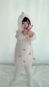 Pure cotton baby romper a Lace-like collar newborn jumpsuit for small-month-old babies spring outing clothing