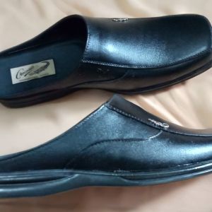 sepatu sendal pria kulit sendal sepatu santai/sendal sepatu /sendal casual/sendal Bustong kulitsepatu sendal  pria sepatu sendal cowokBustong kulit sapiBustong buat kerja