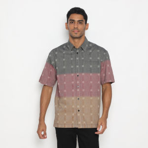 POLICE Kemeja Border Printing Regular Fit Pria