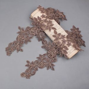 LIWU 1 Pair 3D Flower Embroidery Flower Applique Polyester 16cm X 36cm Sew on Patch Fashion Elegant DIY Crafts Embroidery Repair Patch Wedding Decoration DIY