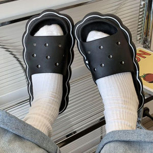 DMshoes  ส่งในไทย🇹🇭รองเท้าเตะแบบสวม รองเท้าแฟชั่น มาพร้อมทรงหยักน่ารักเก๋ๆระบายอากาศได้ดี สีสันน่ารักมีถึง4สี เบาสบายไม่ไหวมาตำกันด่วนๆ💞