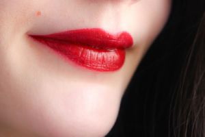 Son Kem Bourjois Rouge Laque