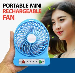 Smile Mini Fan Usb Portable Rechargeable Fan Handle Fresh Summer Desk Mini Fan Kipas Elektronik Mudah Alih