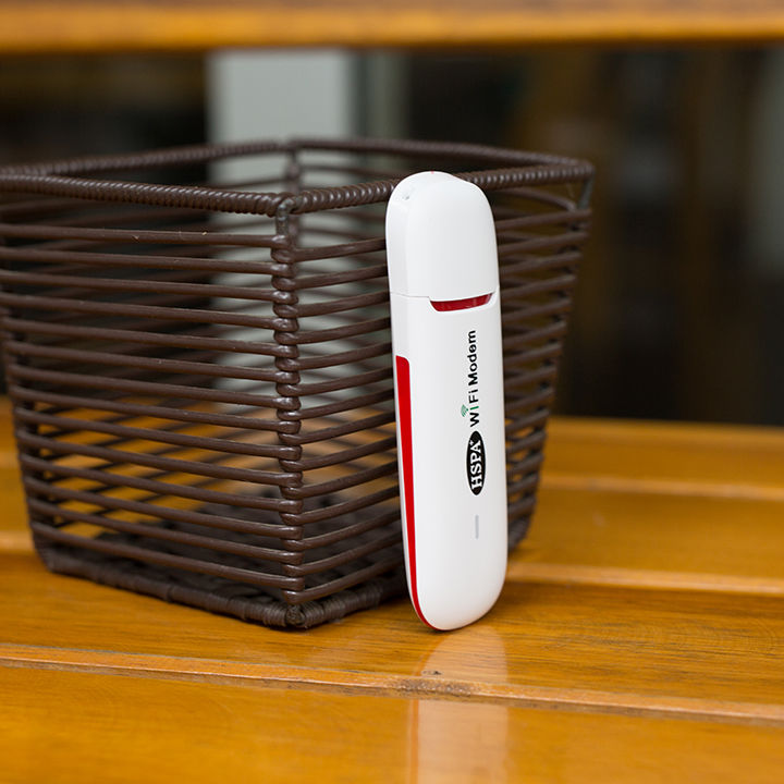 DCOM%203G,%20ph%C3%A1t%20Wifi%20t%E1%BB%AB%20sim%203G/4G%20HSPA%20d%C3%B9ng%20%C4%91%C6%B0%E1%BB%A3c%20%C4%91a%20m%E1%BA%A1ng,%20c%C3%B3%20khe%20%C4%91%E1%BB%8Dc%20th%E1%BA%BB%20nh%E1%BB%9B%20-%20Image%208