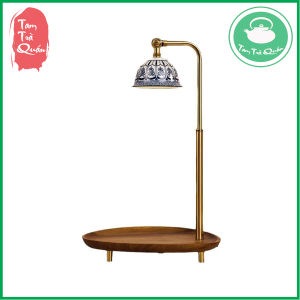 Đèn bàn trà thân đồng chụp đèn bằng chén trà độc đáo