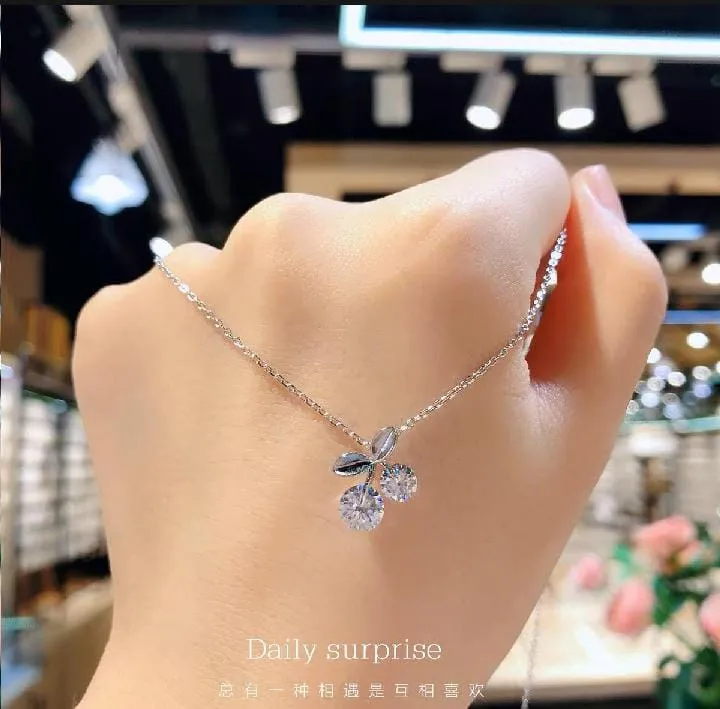 Kalung%20Cherry%20Rantai%20Silver%20Titanium%20Anti%20Karat%20Selamanya%20/%20Kalung%20Perempuan%20/%20Kalung%20Wanita%20Elegan%20-%20Image%206