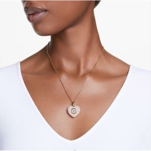 SWAROVSKI หรูหรา (ใหม่) สร้อยคอจี้มุกรูปหัวใจ Hyperbola สร้อยคอแฟชั่นสตรี S925 เงิน