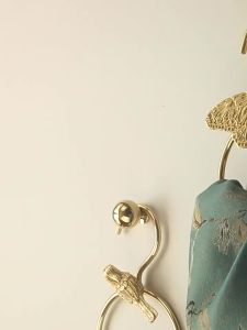 FFBH Retro Brass Hanger Hook Multi-functional Storage Hanger Belt Scarf Tie Rack Gold Towel Ring Brass Towel Hanger for Bathroom B8T9H