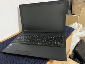 โน๊ตบุ๊คมือสอง สภาพดี Toshiba dynabook B454/M cpu celeron  RAM. 4 GB.  HDD 500gb 15.6นิ้ว คีย์บอดร์แยกตัวเลข