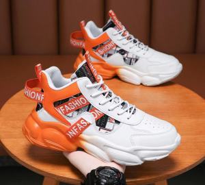 Alethia Shop ของใหม่ 2025 รองเท้าผ้าใบผู้ชาย รองเท้าแฟชั่น รองเท้ากีฬา มี3สี（ส้ม ดำ ฟ้า）A0126 พร้อมส่ง