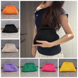 SUNNYDOLL โพลีเอสเตอร์ กระเป๋าคลัทช์ชายหาดฤดูร้อน นุ่มนุ่มๆ อีลาสติก กระเป๋าถือโครเชต์ขนาดเล็ก ถุงเก็บสัมภาระ ระบายอากาศได้ระบายอากาศ กระเป๋าคลัตช์ทรงขนมจีบสำหรับผู้หญิง สำหรับผู้หญิง