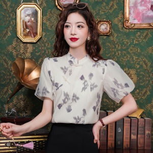 Ammin 2024 Mùa Xuân/Mùa Hè Cổ Điển Khóa đĩa Đứng Cổ Áo Thời Trang Phong cách Trung Quốc họa tiết hoa bằng mực ngắn tay in họa tiết áo voan Phụ Nữ Ngọt Ngào tay áo phồng Cổ Điển Áo Blouse thanh lịch
