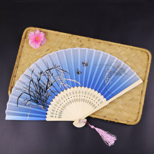 Moda Floral Folding Fan Silk Hand Folding Chinese Style Fabric Folding Fan for Wedding Dancing Church Party