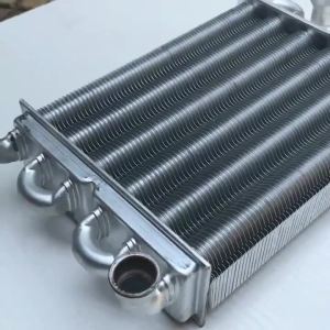 เครื่องทำน้ำอุ่นแก๊สหม้อไอน้ำรูปแบบที่แตกต่างกันท่อทองแดงหลักแลกเปลี่ยนความร้อนสำหรับ Ferroli Immergas EOLO STAR Sime AIRFIT หม้อไอน้ำก๊าซ