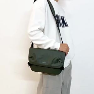 กระเป๋าผู้ชาย Shengxilu   กระเป๋าสะพายข้างผู้ชายสไตล์กีฬาจักรยาน กระเป๋าสะพายข้างเรียบง่าย กระเป๋าหนังผู้ชายผ้าอ็อกซ์ฟอร์ด