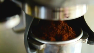 Ice Cube Trays Premium Single Ice Cube Moulds with Lid Flexible BPA-Free for Chilled Drinks Whiskey Cocktails Reusable