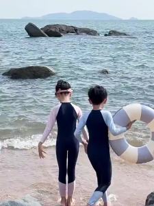Kids Full Body WaterProof Outdoor Water Sports Beach Surfing Swim Rash Guard UV Protection Quick-Dry Athletic Bathing SwimSuit