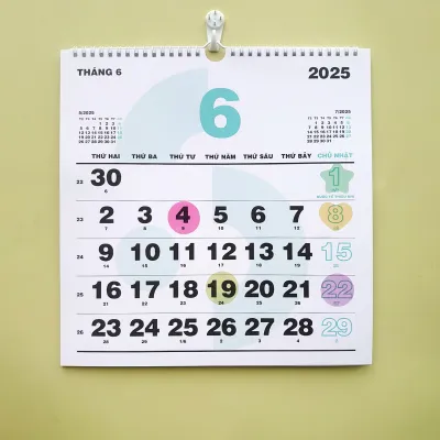 [2026]Lịch treo tường 30x30cm 2026 COLOR- CÓ LỊCH ÂM ( TẶNG STICKER NOTE) note ngày lễ Việt Nam ghi chú planner