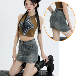 beautified กระโปรงยีนส์ทรงเอ แต่งกระดุมสองเม็ด เข้ารูปเซ็กซี่