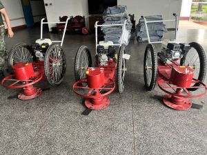 รถเข็นตัดหญ้า/รถตัดหญ้าพร้อมเครื่อง HONDA แท้ 5.5แรงม้า GX-160 รวม ล้อลม/ล้อตัน * พร้อม อุปกรณ์ ใบมีด ประกัน 1ปี ส่งทุกตัว ประกัน 1ปี