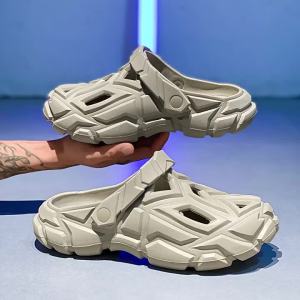 MenS Summer Height-Increasing Wear-Resistant Closed-Toe Clogs EVA Breathable Non-Slip High-End Sandals
