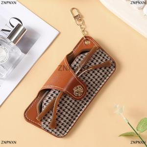 [COD] ZNPNXN 1Pc Houndstooth Printed Glasses Holder With Keychain Vintage Glasses Case Portable Sunglasses Storage Bag For Daily And Travel