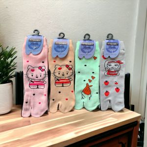 12 PASANG KAOS KAKI JEMPOL ANAK  UNTUK USIA 8 s/d 15 TAHUN