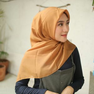BAJU TIDUR KEKINIAN DASTER KIMONO PENDEK BUSUI
