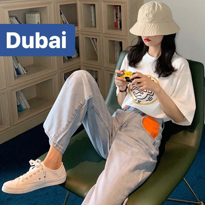 Mặc quần baggy jean nữ ống suông rộng có nâng mông: Bí kíp phối đồ để không bị "lỗi thời"